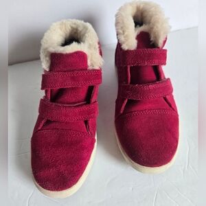 BGG Kids, Hot Pink Suede Boots with Faux Fur Lining.Size 12